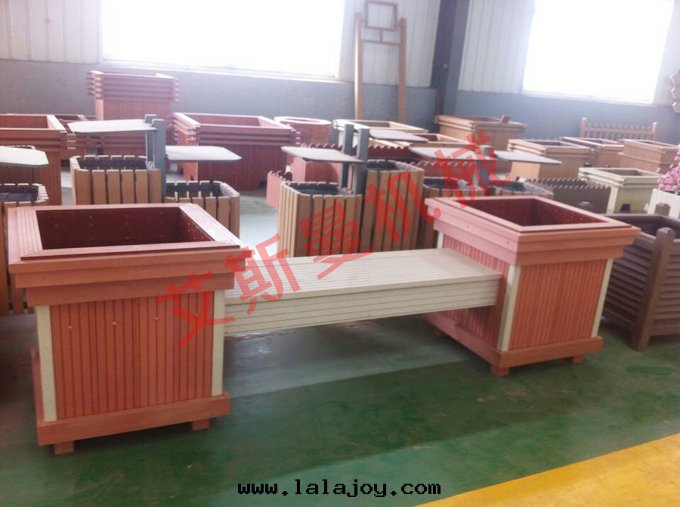 PE、PP木(mù)塑型材生(shēng)産線(xiàn)