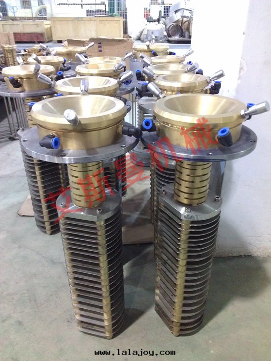 PE实壁(bì)管(guǎn)材生(shēng)産線(xiàn)