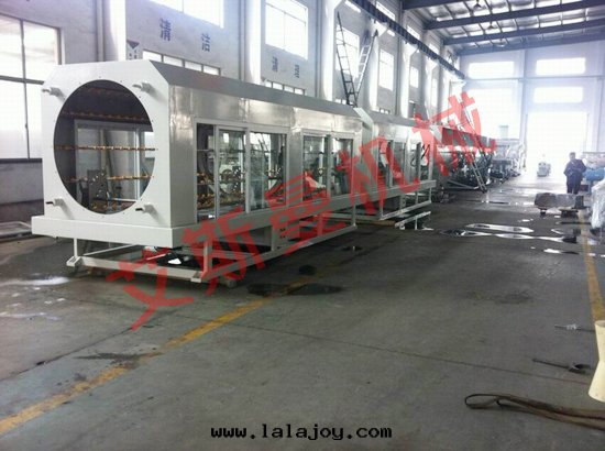 PE实壁(bì)管(guǎn)材生(shēng)産線(xiàn)