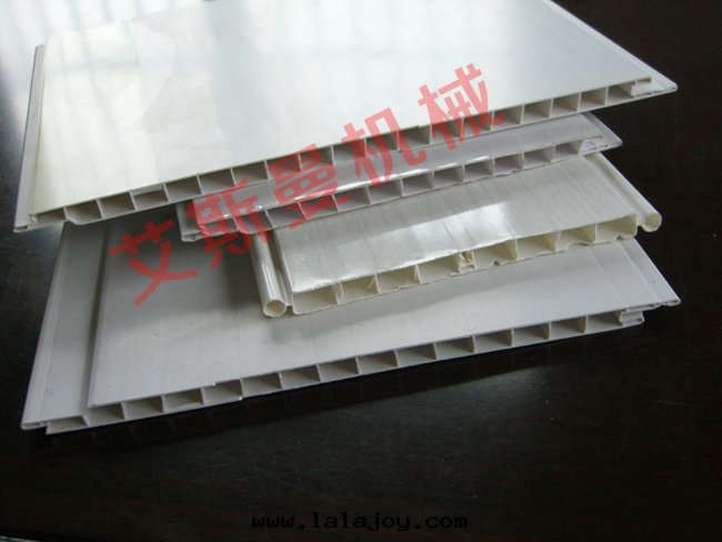 PVC扣(kòu)板生(shēng)産線(xiàn)