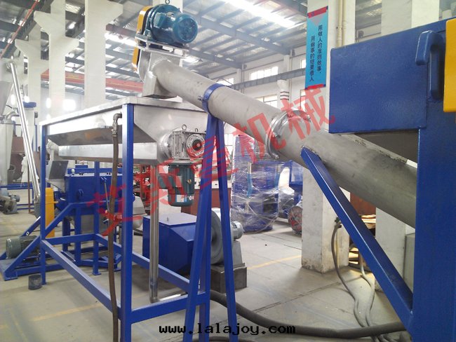 PE、PP废料薄膜回(huí)收(shōu)清(qīng)洗線(xiàn)