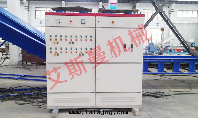 PE、PP废料薄膜回(huí)收(shōu)清(qīng)洗線(xiàn)