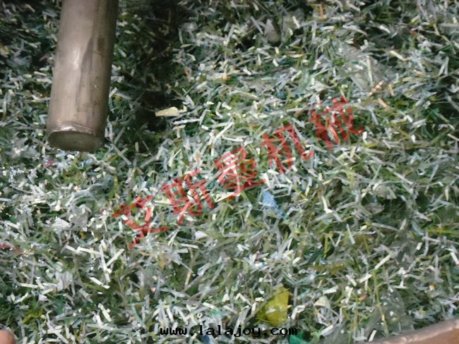 PE、PP废料薄膜回(huí)收(shōu)清(qīng)洗線(xiàn)