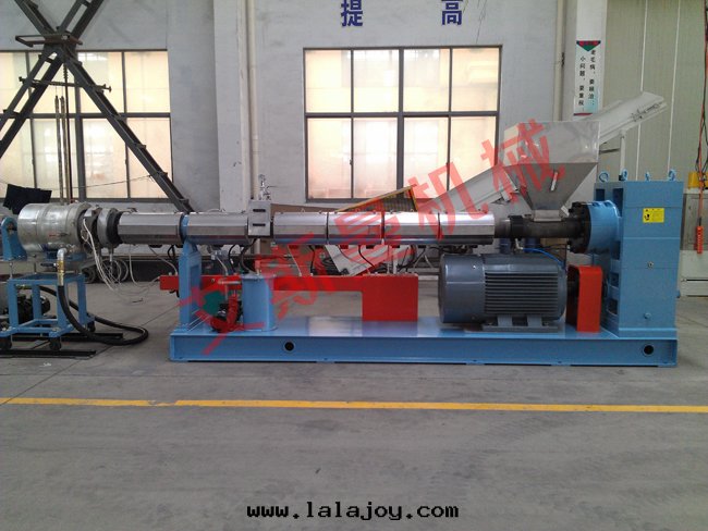 PE,PP 片(piàn)狀料造粒(lì)生(shēng)産線(xiàn)