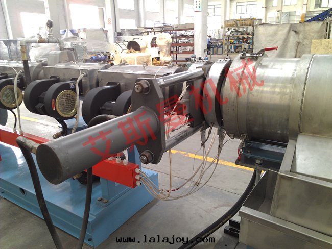 PE,PP 片(piàn)狀料造粒(lì)生(shēng)産線(xiàn)