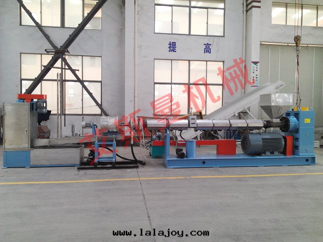 PE,PP 片(piàn)狀料造粒(lì)生(shēng)産線(xiàn)