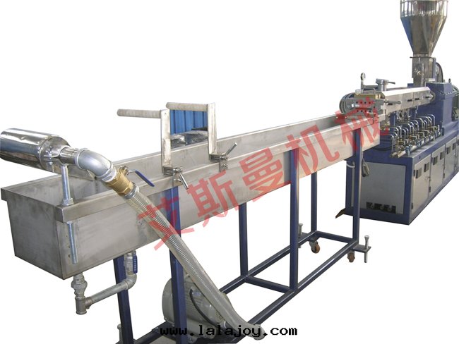 TSK同(tóng)向(xiàng)平双(shuāng)造粒(lì)生(shēng)産線(xiàn)