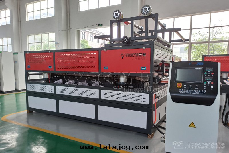 张(zhāng)家(jiā)港PVC仿彩鋼(gāng)瓦(wǎ)生(shēng)産線(xiàn)，合成(chéng)樹(shù)脂瓦(wǎ)設備