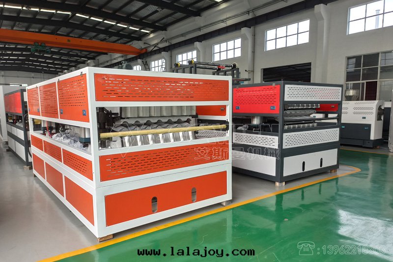 合成(chéng)樹(shù)脂瓦(wǎ)生(shēng)産線(xiàn)，ASA樹(shù)脂瓦(wǎ)設備