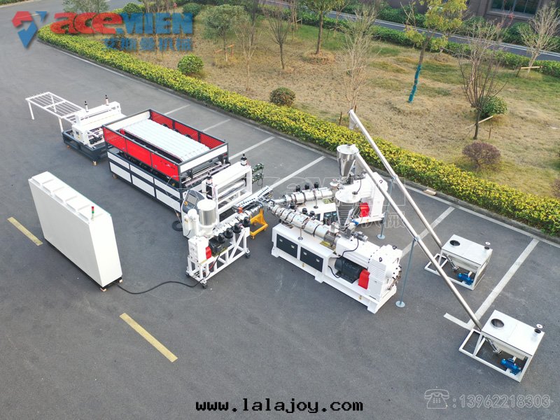 合成(chéng)樹(shù)脂瓦(wǎ)生(shēng)産線(xiàn)，ASA樹(shù)脂瓦(wǎ)設備