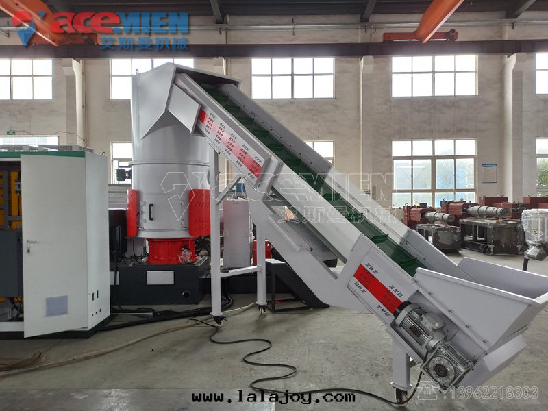 PE保鮮膜回(huí)收(shōu)造粒(lì)生(shēng)産線(xiàn) PE薄膜大(dà)棚膜团(tuán)粒(lì)造粒(lì)生(shēng)産線(xiàn)