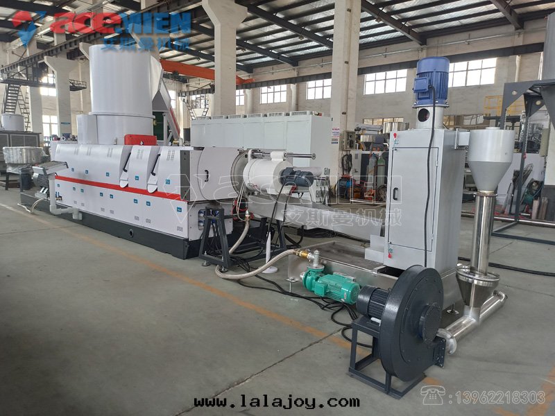 PP編織袋团(tuán)粒(lì)造粒(lì)機(jī)單螺杆双(shuāng)階(jiē)密实倉造粒(lì)生(shēng)産線(xiàn)