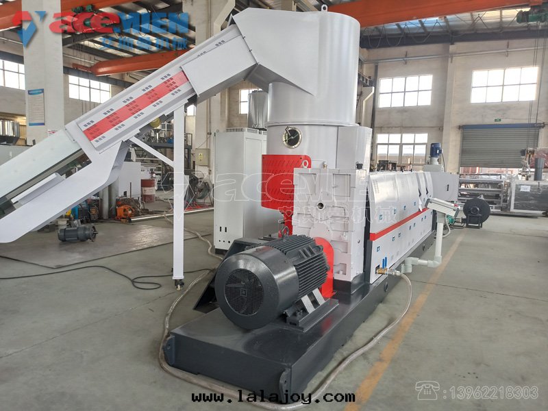 PP編織袋团(tuán)粒(lì)造粒(lì)機(jī)單螺杆双(shuāng)階(jiē)密实倉造粒(lì)生(shēng)産線(xiàn)