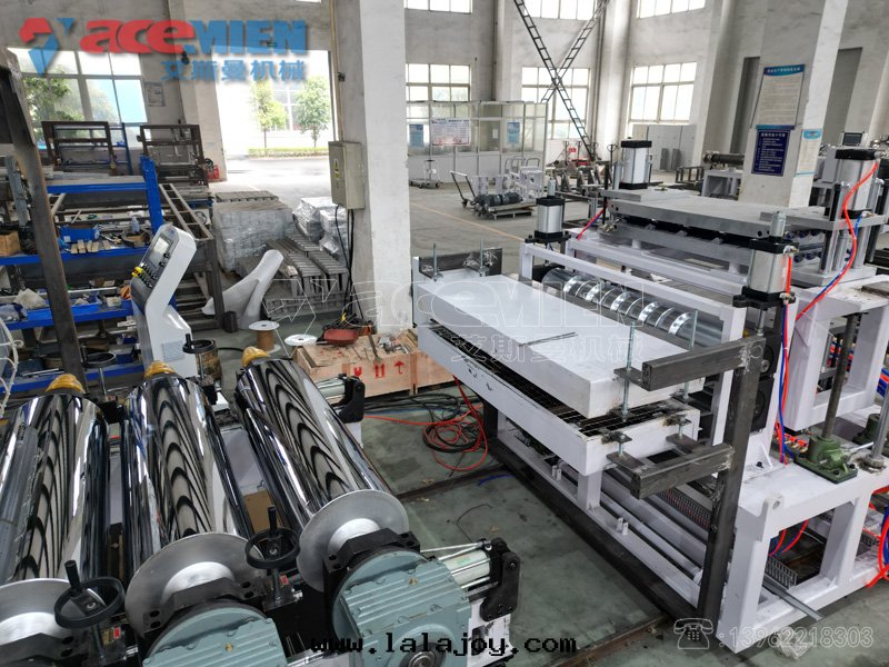 840-970mm PC透明(míng)波(bō)浪瓦(wǎ)生(shēng)産線(xiàn) PET透明(míng)彩鋼(gāng)瓦(wǎ)設備