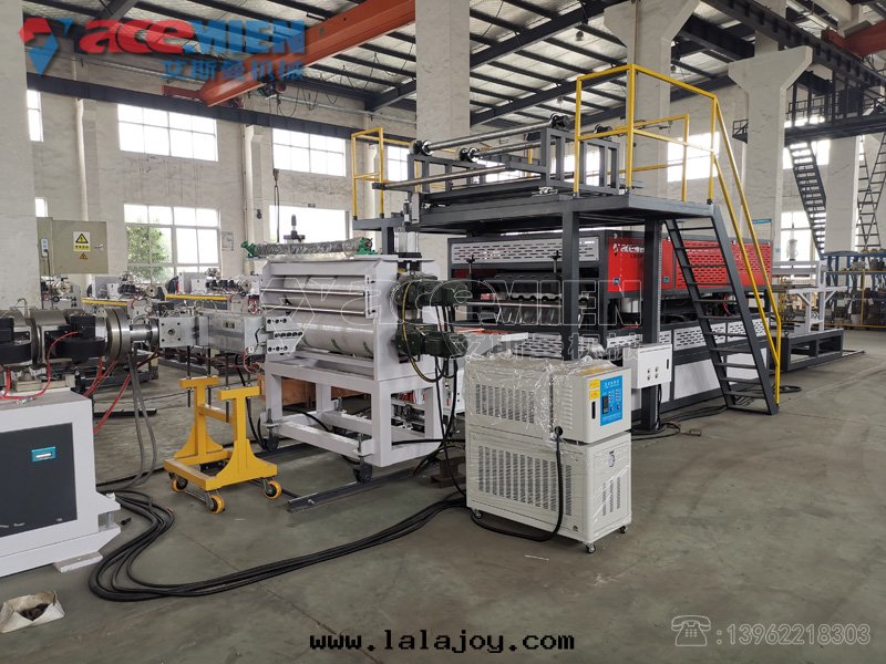 880-1050mm 四(sì)层(céng)ASA覆膜塑料琉璃瓦(wǎ)生(shēng)産線(xiàn) PVC仿古樹(shù)脂瓦(wǎ)設備