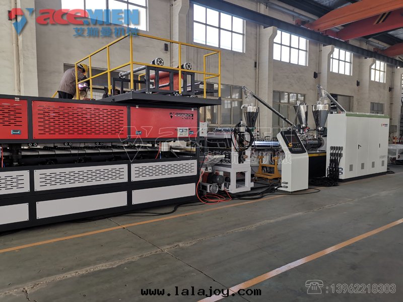 880-1050mm 四(sì)层(céng)ASA覆膜塑料琉璃瓦(wǎ)生(shēng)産線(xiàn) PVC仿古樹(shù)脂瓦(wǎ)設備