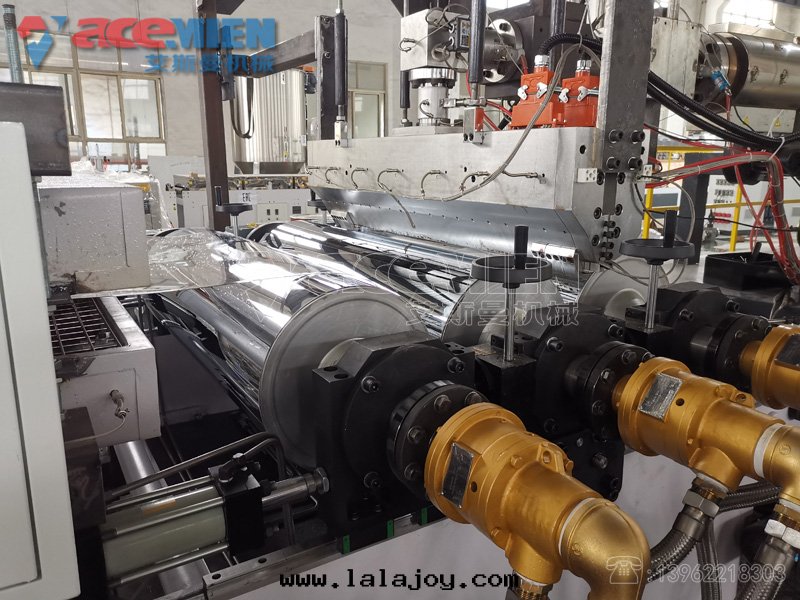 PC透明(míng)梯(tī)形瓦(wǎ)生(shēng)産線(xiàn) PET透明(míng)彩鋼(gāng)瓦(wǎ)設備