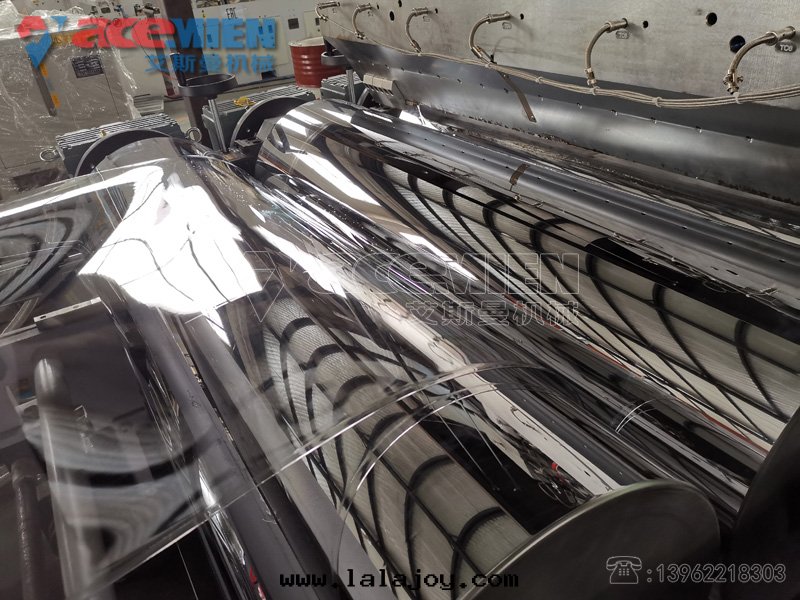 PC透明(míng)梯(tī)形瓦(wǎ)生(shēng)産線(xiàn) PET透明(míng)彩鋼(gāng)瓦(wǎ)設備